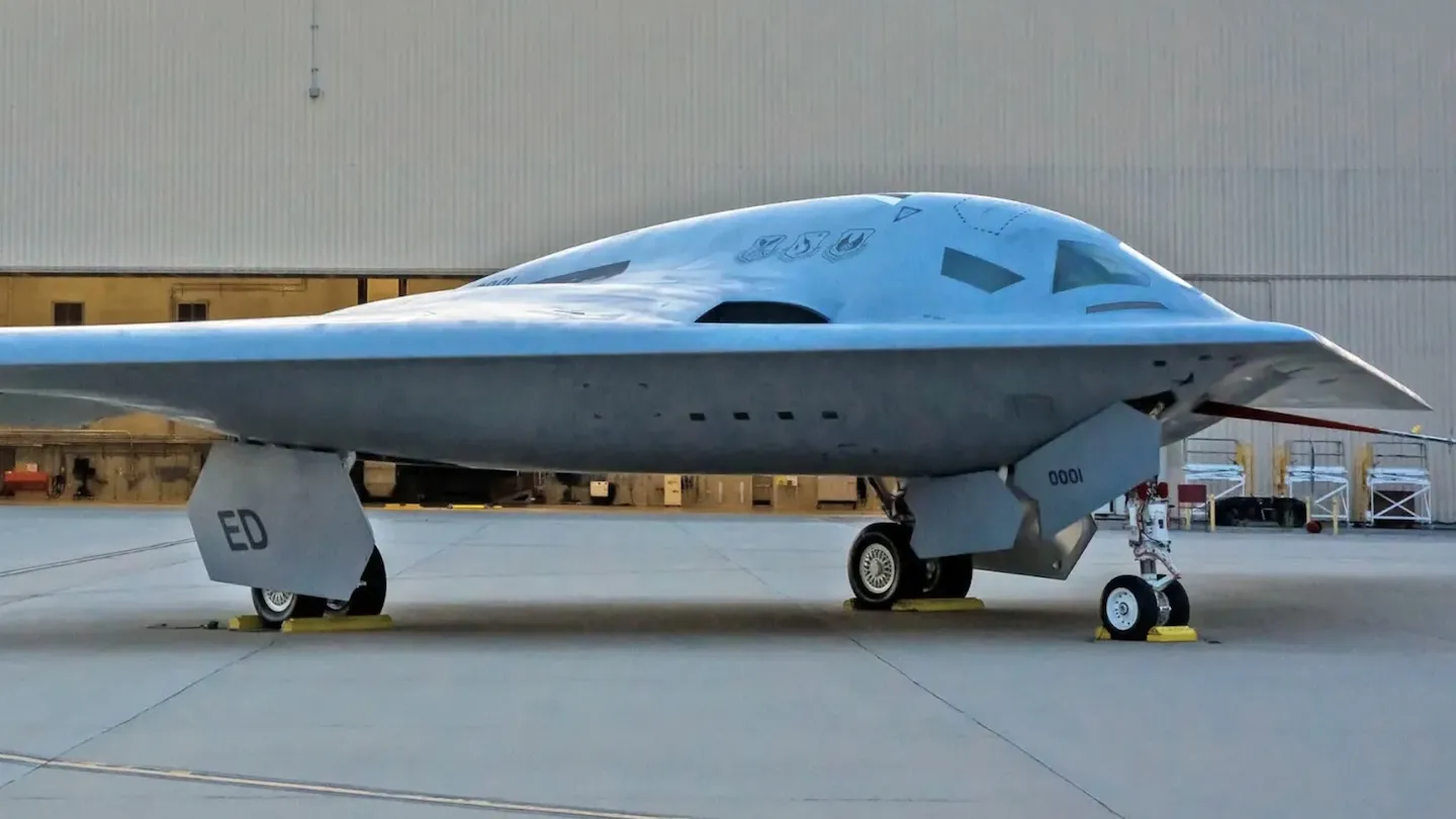 El B-21 Raider: El futuro del poder aéreo furtivo de Estados Unidos